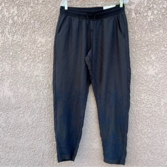 Soft Surroundings Pants - Soft‎ Surroundings Jogger Pants Womens M Embroidered Serengeti in Vintage Black